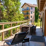 Blockhouse 8 Mit Sauna, Terrasse Und Grill Nyaraló