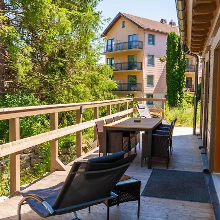 Blockhouse 8 Mit Sauna, Terrasse Und Grill Feriehus