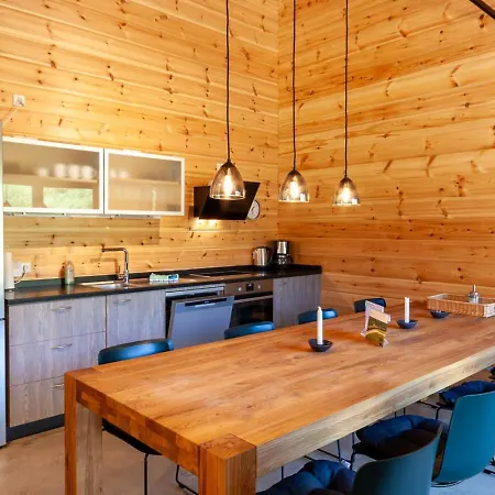 Blockhouse 8 Mit Sauna, Terrasse Und Grill Feriehus